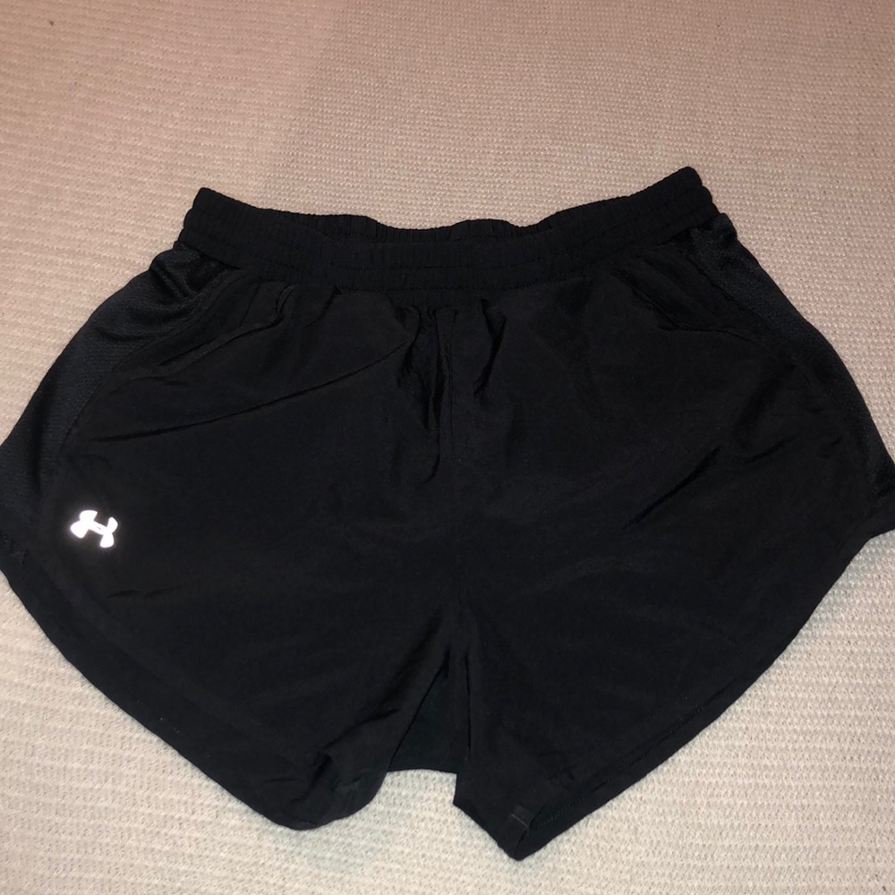 Under armour shorts with pockets